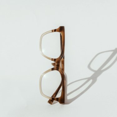 How To Choose The Right Reading Glasses - Baxter Blue